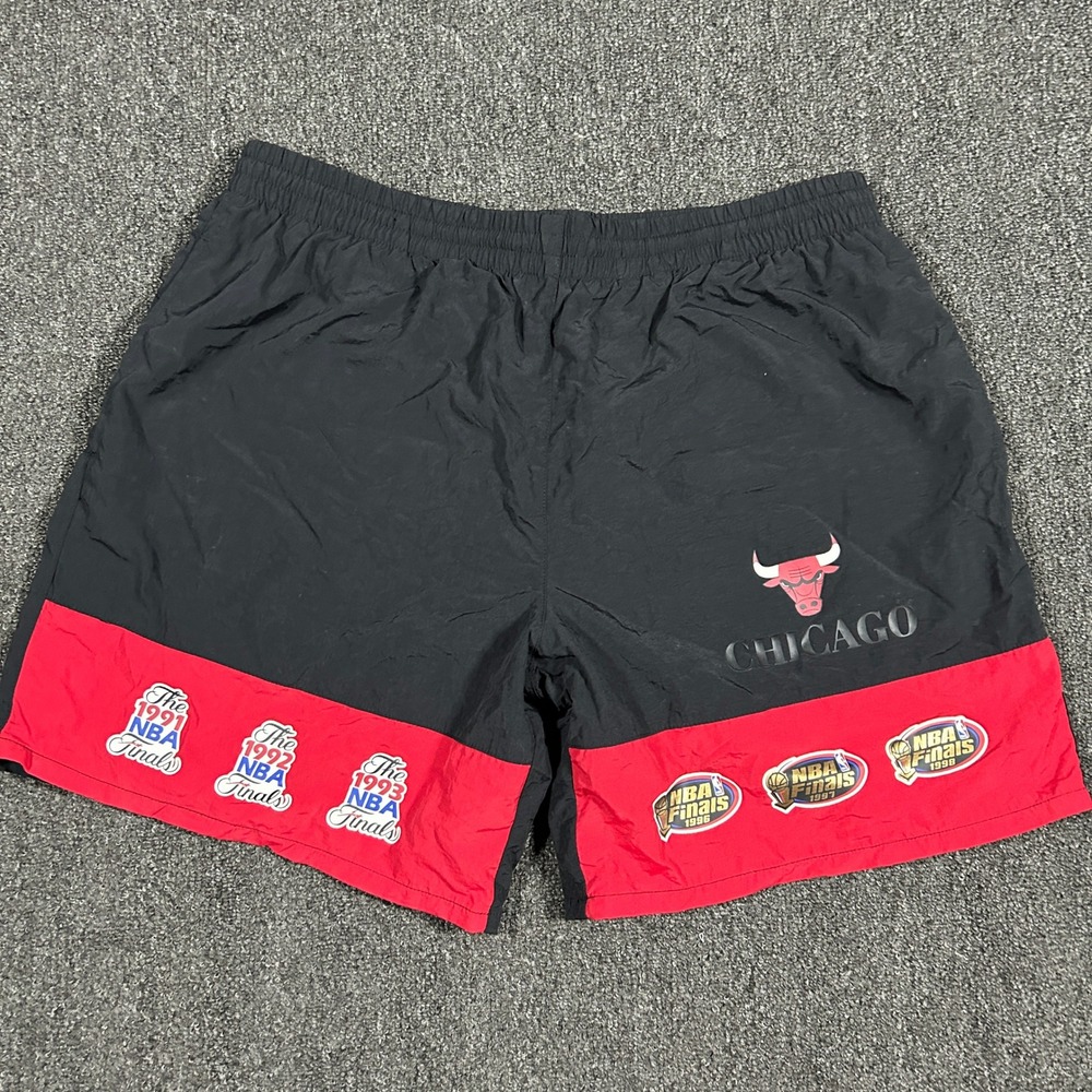 Mitchell & Ness Chicago Bulls NBA Finals Shorts Mens Large Black Red Excellent